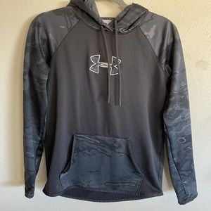 Black Camo Underarmour hoodie